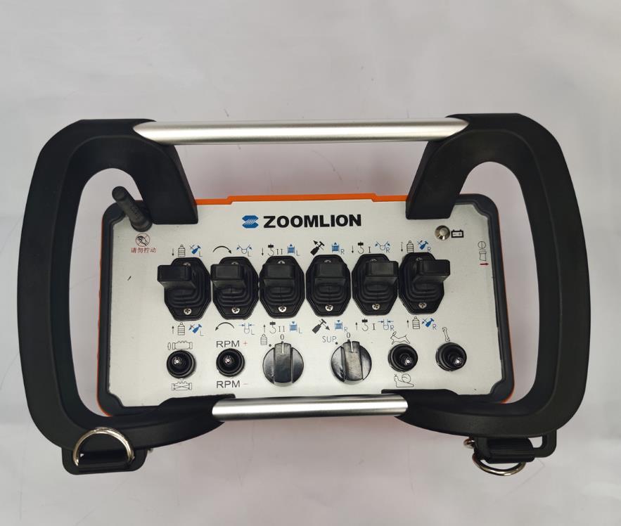New ZOOMLIOoN Xcmgg  Pump Truck Kaishang Crane Assembly Wireless Remote Control R547