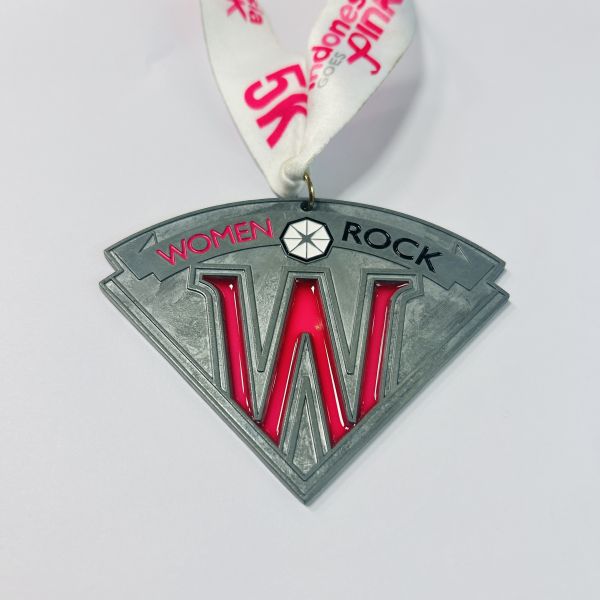 China Panda medals custom,A medal with Chinese elements