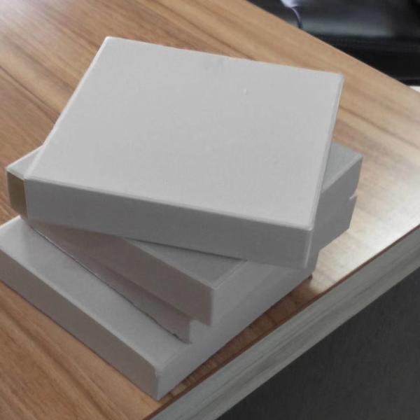 Advanced White Acid Resistant And Heat Resistant Brick Ideal For Extreme Temperatures