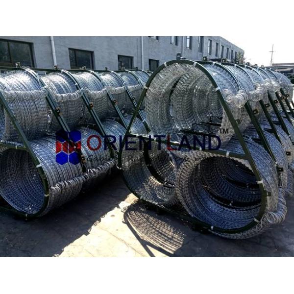 0.45mm Razor Blade Fencing Wire Obstacles 70m Good Resistance To Natural Forces