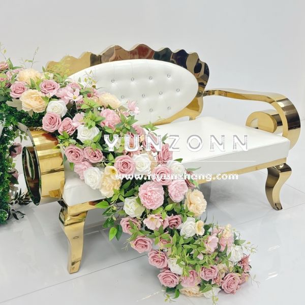 Modern European Design Luxury Sofa with Stainless Steel Gold Frame and 3 Years Warranty for Hotels and Living Rooms