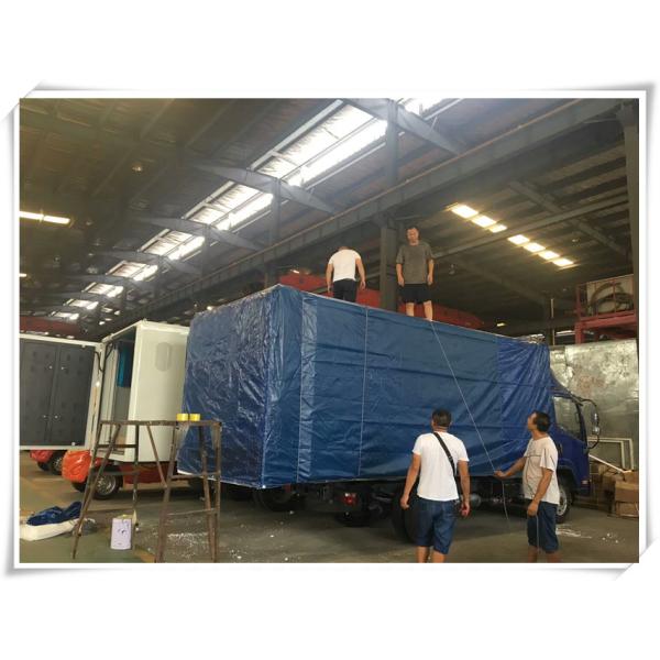 Рекламирующ мобильную тележку афиши цифров, П5/П6 привели видео- тележку