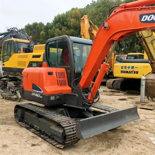 Korea Made 2019 Doosan DX60 Used Excavator 6 Ton with 40 kW Power and 0.21 m3 Bucket