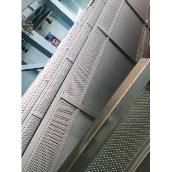Custom embossed Square Hole Perforated Metal Mesh Decorative Durable