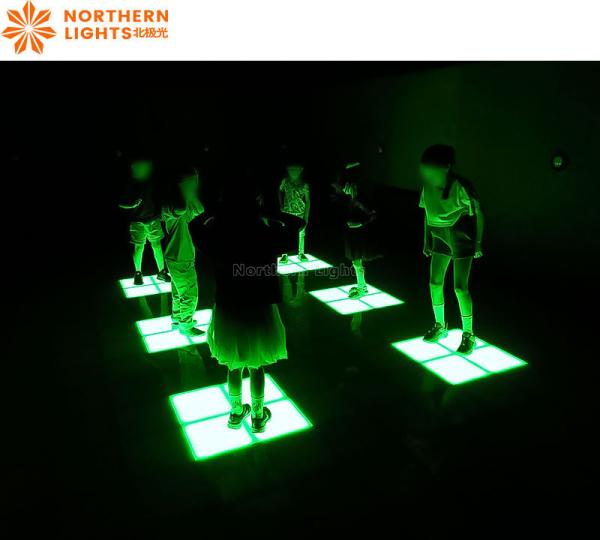 Northern Lights Activate Game Led Floor 30x30cm Luz Interativa Ativa 300+ Jogo