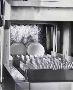 Multifunction Commercial Kitchen Dishwasher Water Consumption Basket ISO