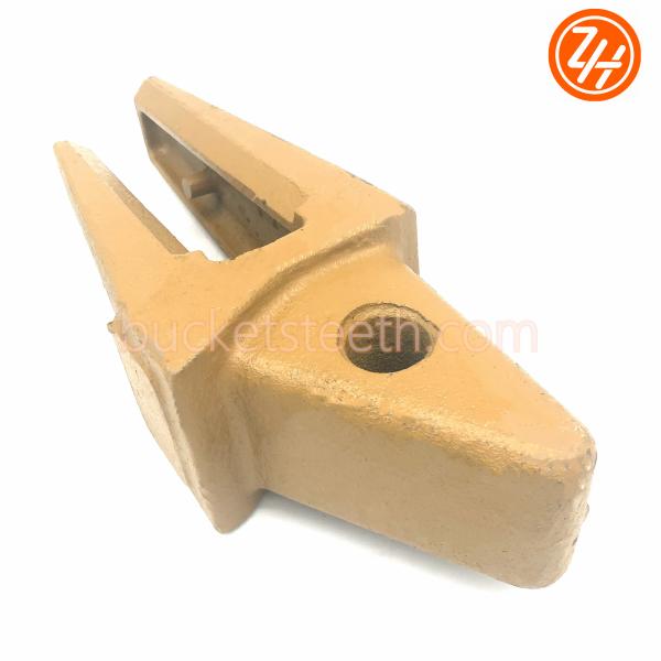 205-939-7120-35 Excavator Spare Parts PC200 Excavator Tooth Adapter