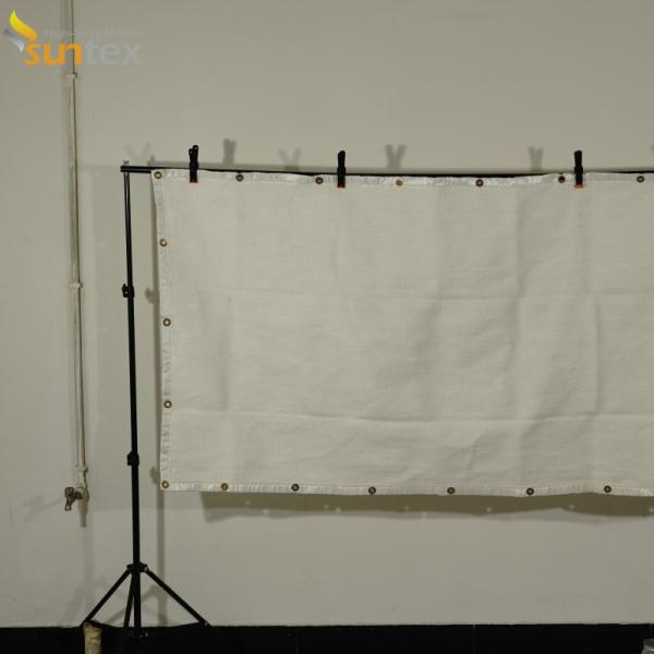 800℃ Anti Spatter Welding Blanket Various Sizes Easy Hanging Fiberglass Fabric For Warehouses