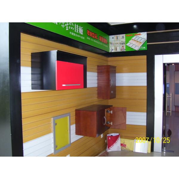 Los paneles del PVC Slatwall del impermeable para el sistema Panelings de la pared del sótano del garaje