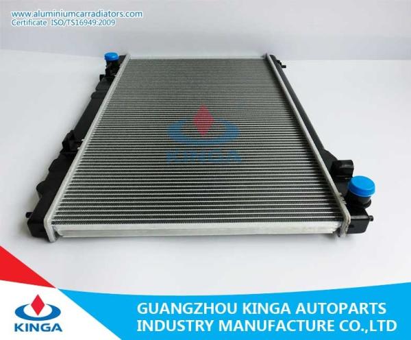 Efficient Cooling Aluminum Auto Radiator For  Nissan INFINITI'03-05 FX45 MT