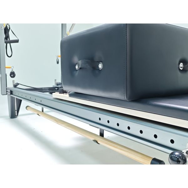Calf Aluminum Reformer Tower U+PL013A Rolling Ergonomic Cushioned Pulley Unified