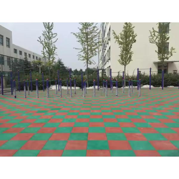 Anti Slip Outdoor Rubber Flooring Weatherproof Easy Clean 60-70 ShoreA