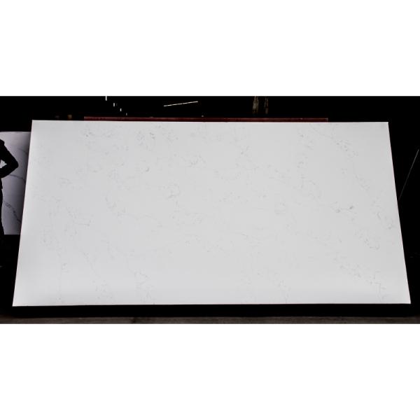 Экологически чистые столешницы из белого кварцевого камня с белыми шкафами