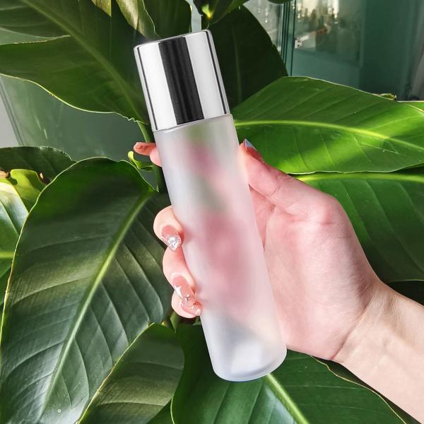 Bouteilles pour soins de la peau sur mesure en PET 100 ml 120 ml 150 ml Bouteilles de maquillage en plastique