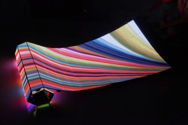 Advertising Flexible LED Display Super Thin No Cabinet With High Flexibility