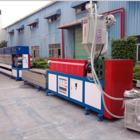 Machine à fabriquer des bandes d'emballage en plastique de 5 mm