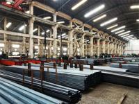 Machine à perforer à l'énergie solaire avec une structure métallique durable