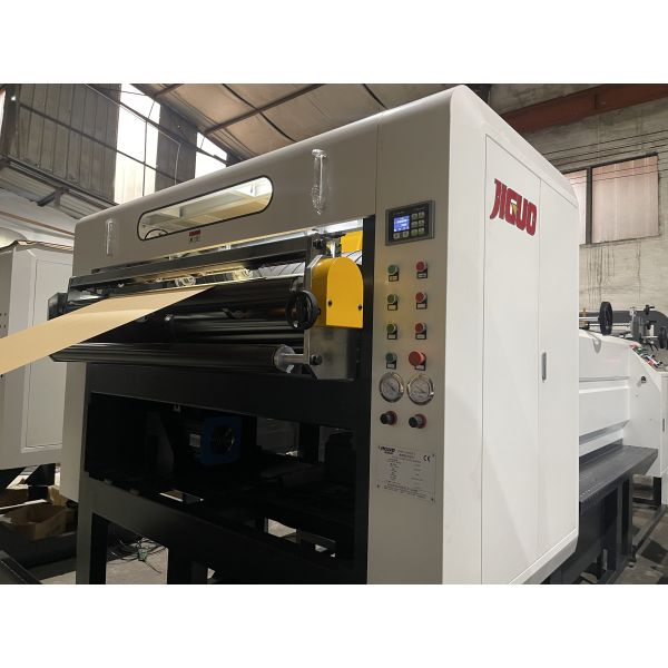 JIGUO ZWC-1700-4 Paper Sheeter Cutter Machine，Reference weight of cutting paper：50-500g/m2，Max.Diameter of paper：1650mm(65〃)Max，Maximum cutting meter speed：300m/min
