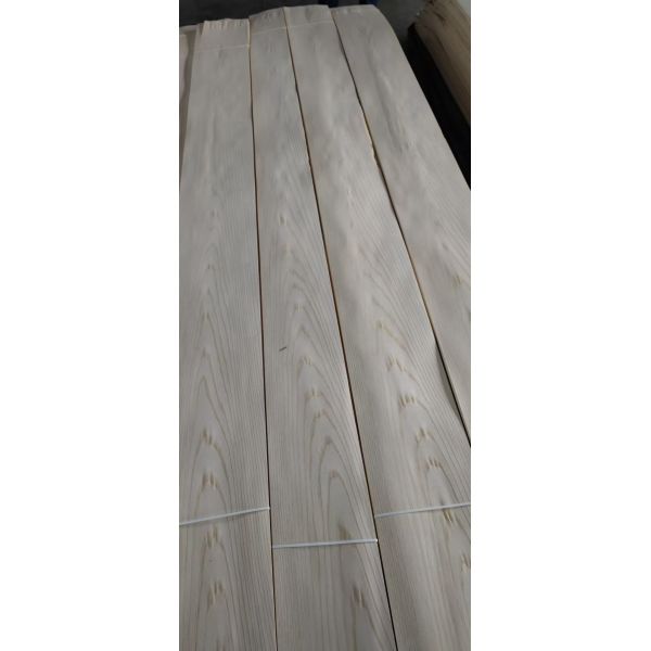0.6mm 1.5mm Ash Wood Veneer for Modern Cabinetry and Furniture Refurbishing