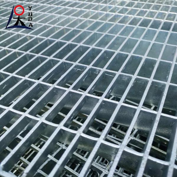 Fast Delivery Anti Dumping Free Expanded Metal Grating Manhole Cover For Road Construction