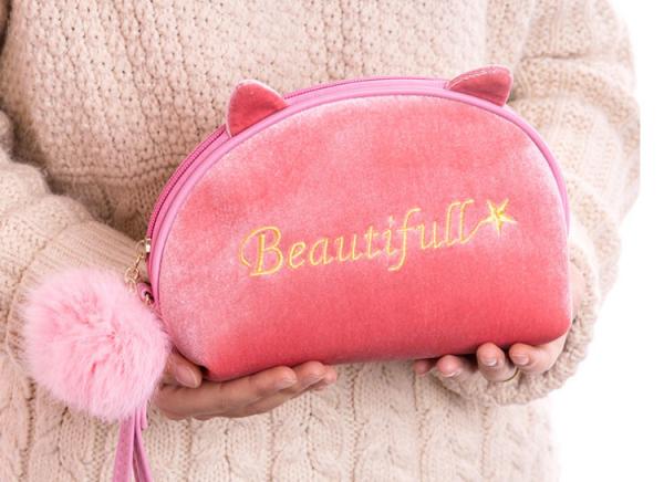 Web celebrity small portable cute girl instagram style super fire goods large capacity plush makeup bags