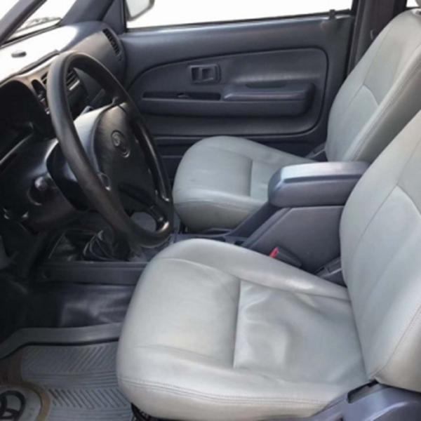 TOYOTA Hilux 2008 Used Diesel Pickup Trucks 70000km Mileage With 5 Seats