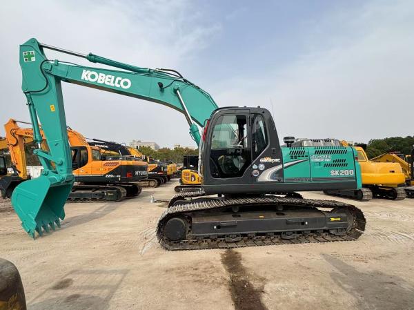 Used Kobelco SK200 Excavator 150HP for Construction Mining