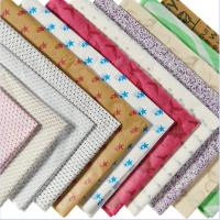 Umidade de papel multicolorido de revestimento UV do envolvimento - a prova veste a embalagem