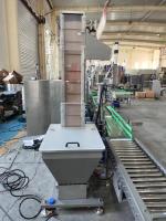 Série de máquinas de enchimento de líquido de precisão com 4-12 bocas Produtos químicos Equipamento de enchimento de líquido