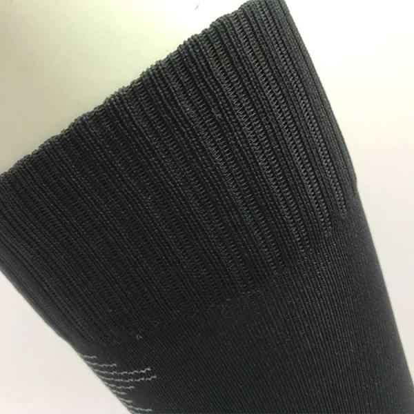 Custom Anti Slip Running Socks for Men and Women in Winter Season 100% Polyester