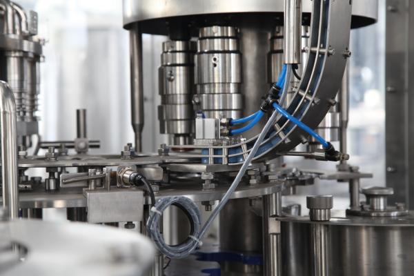 3Kw Aseptic Vertical Juice Filling Machine Washing Filling Sealing 3 In 1 For Beverage