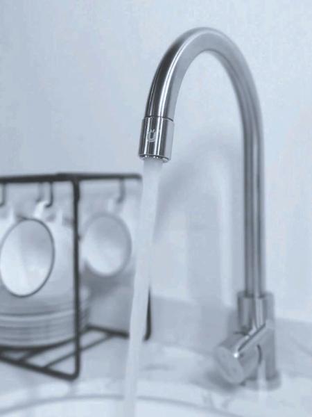 Hot Selling Premium Solid Brass Ultra-Fine Micro Nano Bubble Maker for Skin Cleansing with Direct Tap Water Connection