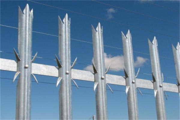 Factory Supply Hot Dip Galvanised Palisade Fence Easily Assembled For Steel Tower