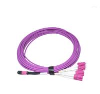 8 cabo de remendo multimodo do LC MPO OM4 das fibras com conector fêmea