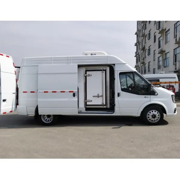 2 Tons Refrigerated Truck for Frozen Food Delivery Small Bread Refrigerated Truck