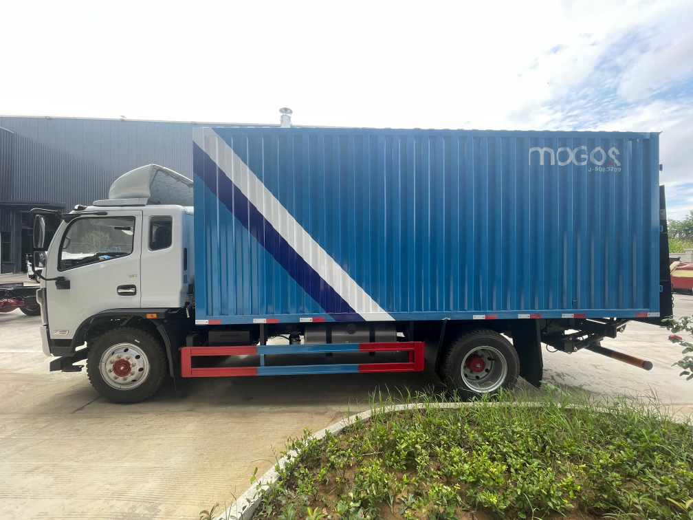 DONGFENG 160HP Box Truck Van Cargo Truck Light Duty Mini Lorry Truck