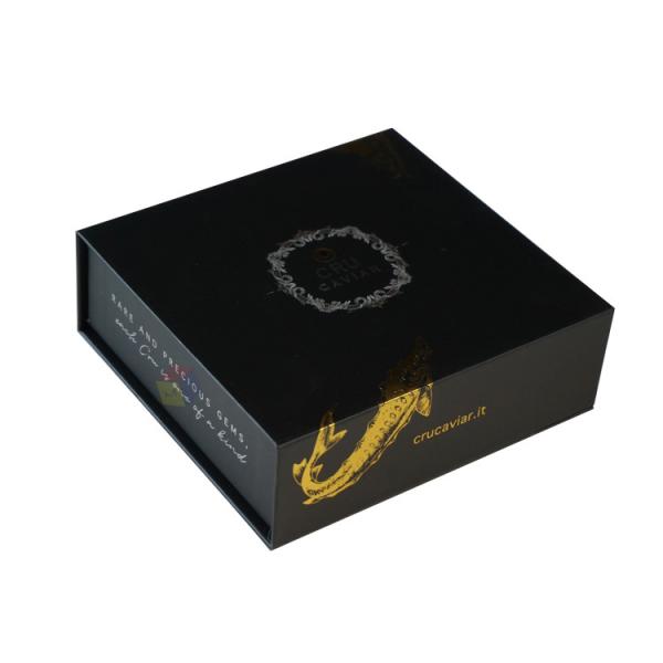 Logo personnalisé noir en feuille chaude en carton dur, papier d'emballage, boîte cadeau magnétique avec insert en mousse