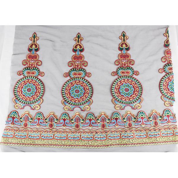 47 медленно двигает ткань шнурка платьев Мулти покрашенная, полиэстер вышитая флористическая ткань Тюль