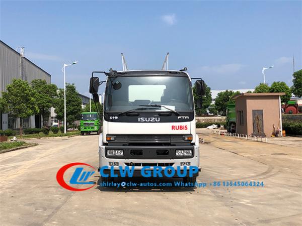 4 caminhão de ISUZU FTR 15000L Refueler do compartimento