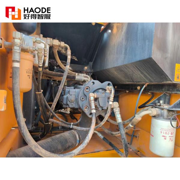 Подержанный экскаватор Kato HD820-R5 в отличном состоянии с двигателем MITSUBISHI 4M50TL