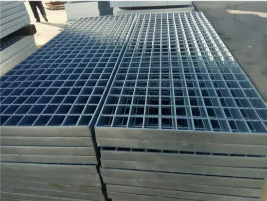Galvanized Serrated Style Steel Grating for Safe and Customizable Platform Walkways