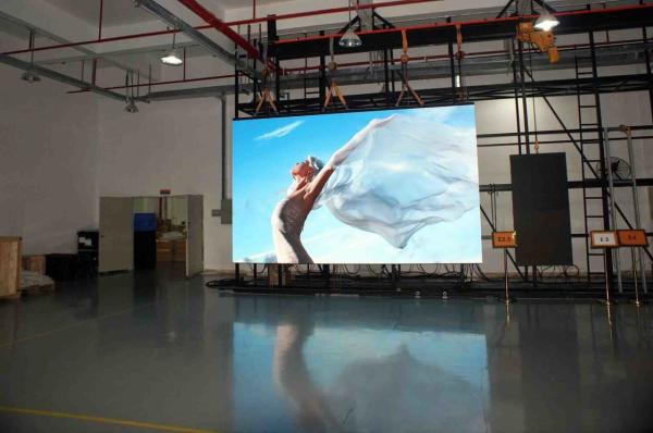 Nova Star System Full HD LED TV Display 4mm Pixels 960 X 960mm Customized Design