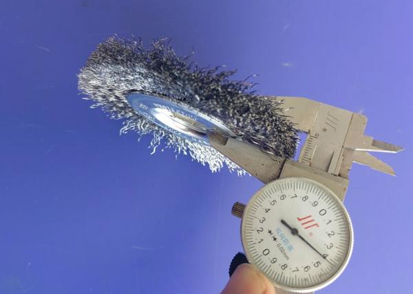 Narrow brushing face 3 Inch Diameter Crimped Stainless Steel Wire Wheel Brush