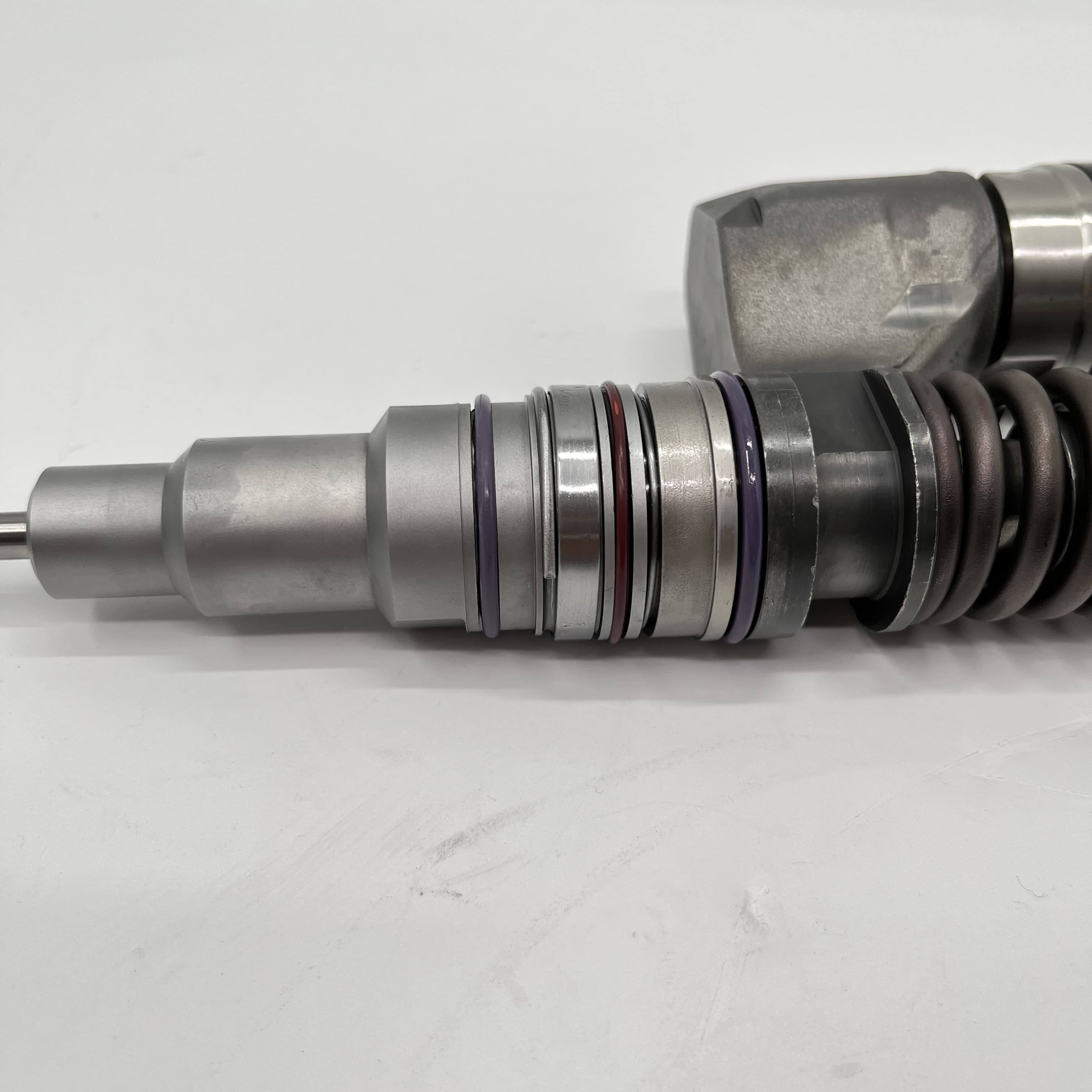 8112557 EUI Vo-Lvo Fuel Injector For FH12 Trucks And EC360B EC460B Excavators