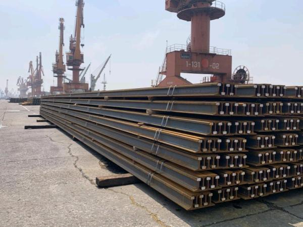 Rail en acier 12KG de lumière de Q235B 55Q