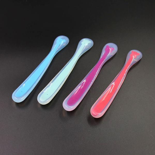 Nontoxic Heatproof Silicone Rubber Supplies Spoon For Eating Practical