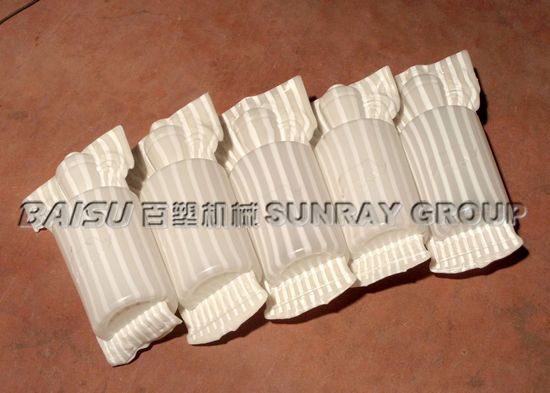 5L Volume Plastic Water Kettle Blow Molding Equipment With Pneumatic System SRB65-1