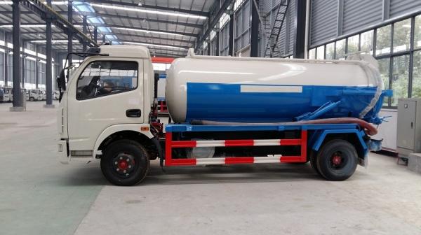 caminhão de Jetter do esgoto 120hp, caminhão 8cbm de 8 toneladas da água de esgoto da sução de Dongfeng
