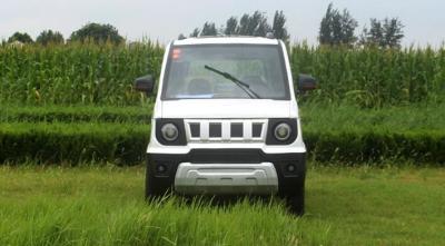 Four Wheels Electric Golf Carts Mini Size 1500w With Over 500km Range