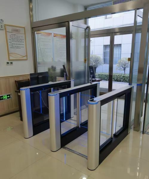 Qr Code Supported Swing Gate for 1400*120*1000mm Cabinet Size